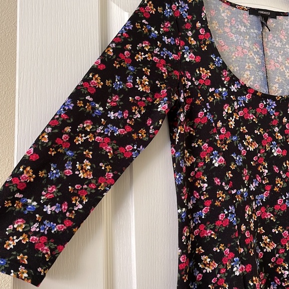 ✨SOLD✨Forever 21 Floral Print 3/4 Sleeve Dress - Picture 5 of 7